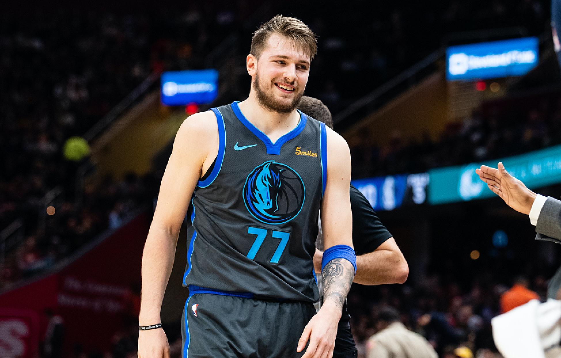 击剑仍然处 击剑仍然处